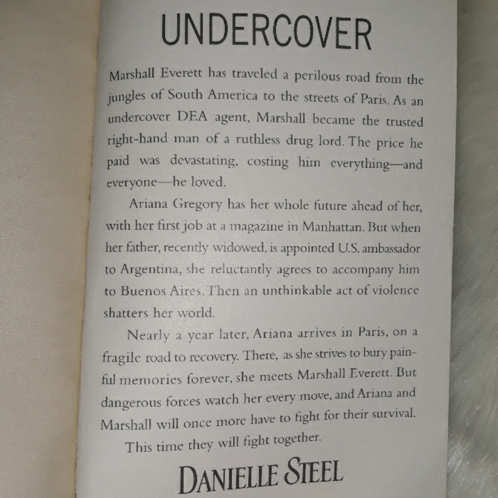 Set of 6 Danielle Steel books - Picture 2 of 8